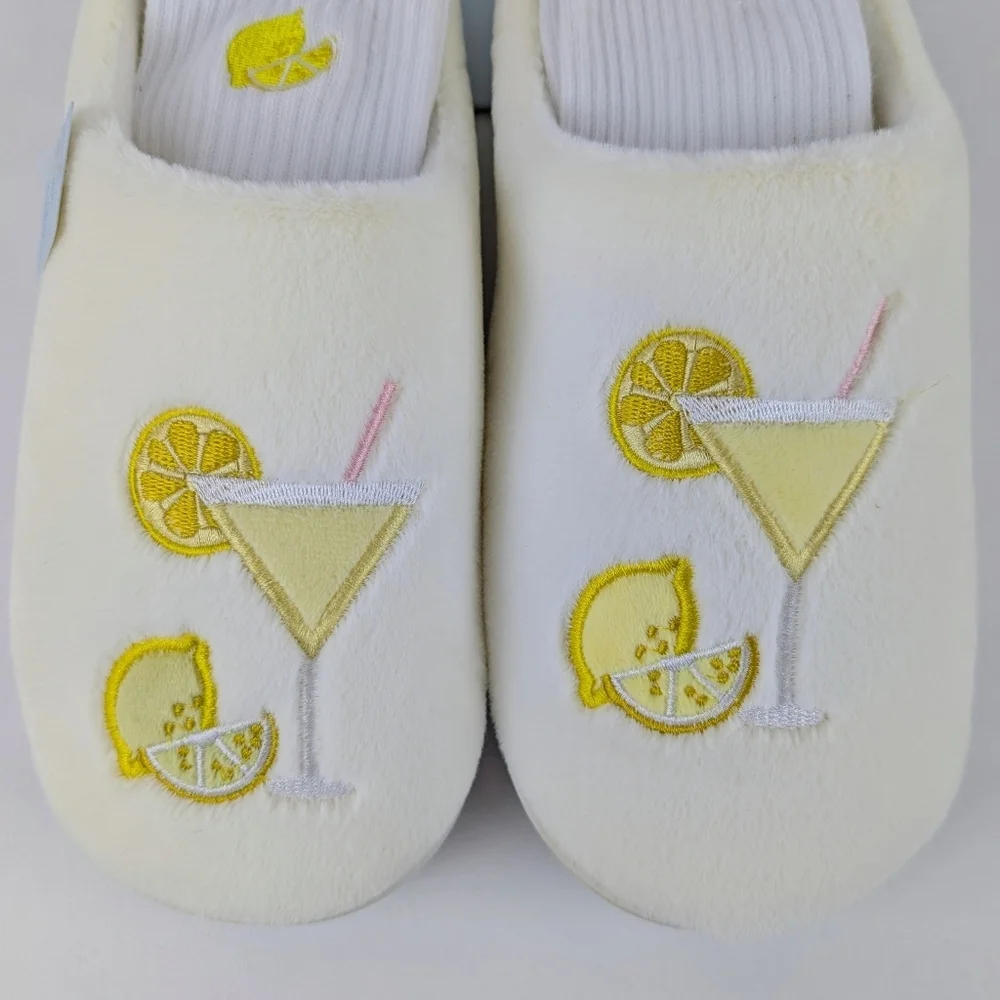 Slippers Lemon Drop Martini Embroidery Faux Fur Slip On Ivory M (6.5-7.5) NWT - Picture 1 of 13